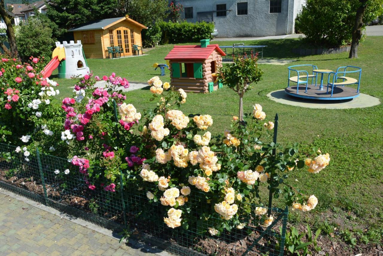 Residence Girasole Casa Gialla Коліко Екстер'єр фото
