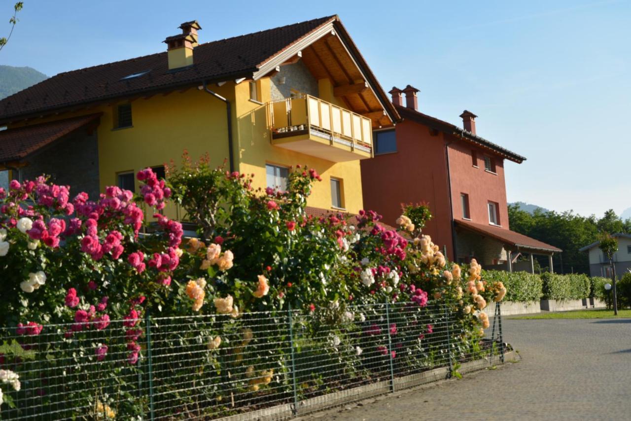 Residence Girasole Casa Gialla Коліко Екстер'єр фото
