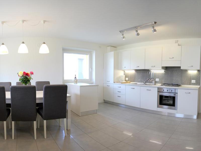 Residence Girasole Casa Gialla Коліко Екстер'єр фото