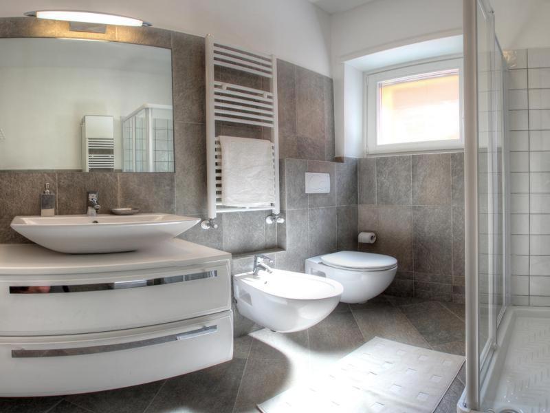 Residence Girasole Casa Gialla Коліко Екстер'єр фото