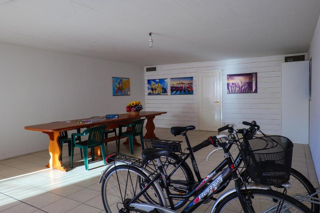 Residence Girasole Casa Gialla Коліко Екстер'єр фото