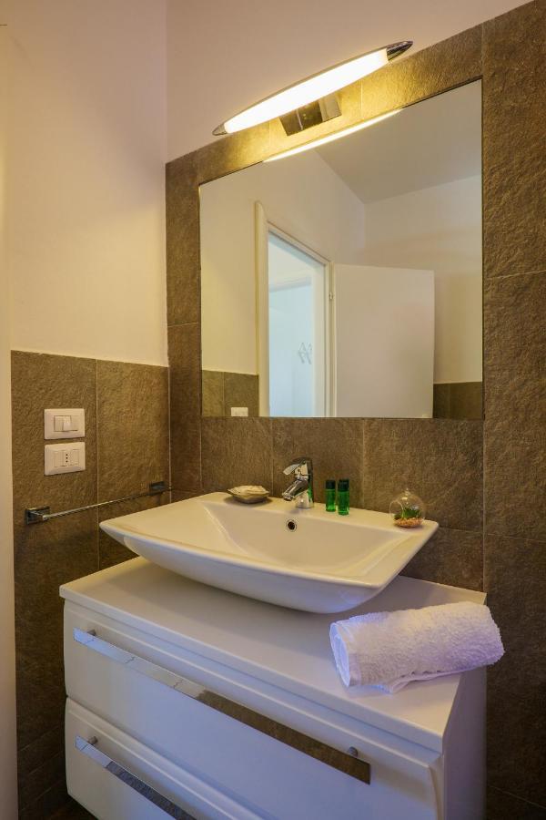 Residence Girasole Casa Gialla Коліко Екстер'єр фото