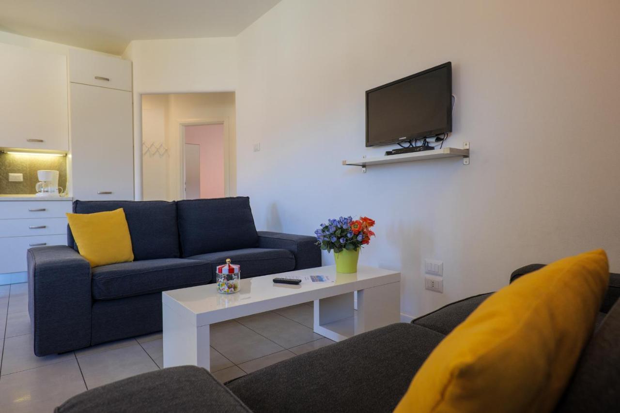Residence Girasole Casa Gialla Коліко Екстер'єр фото