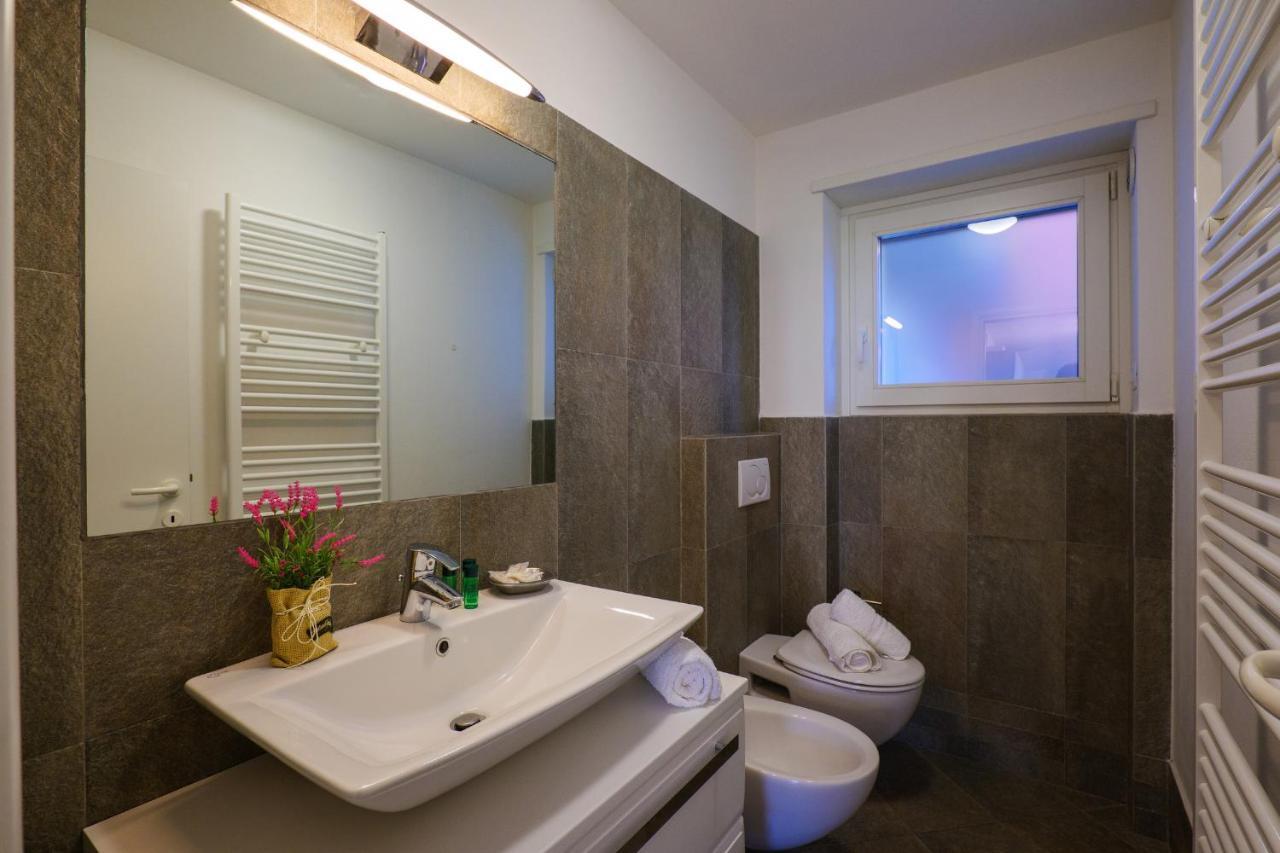 Residence Girasole Casa Gialla Коліко Екстер'єр фото