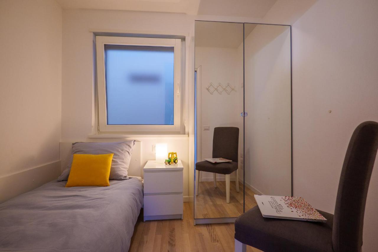 Residence Girasole Casa Gialla Коліко Екстер'єр фото