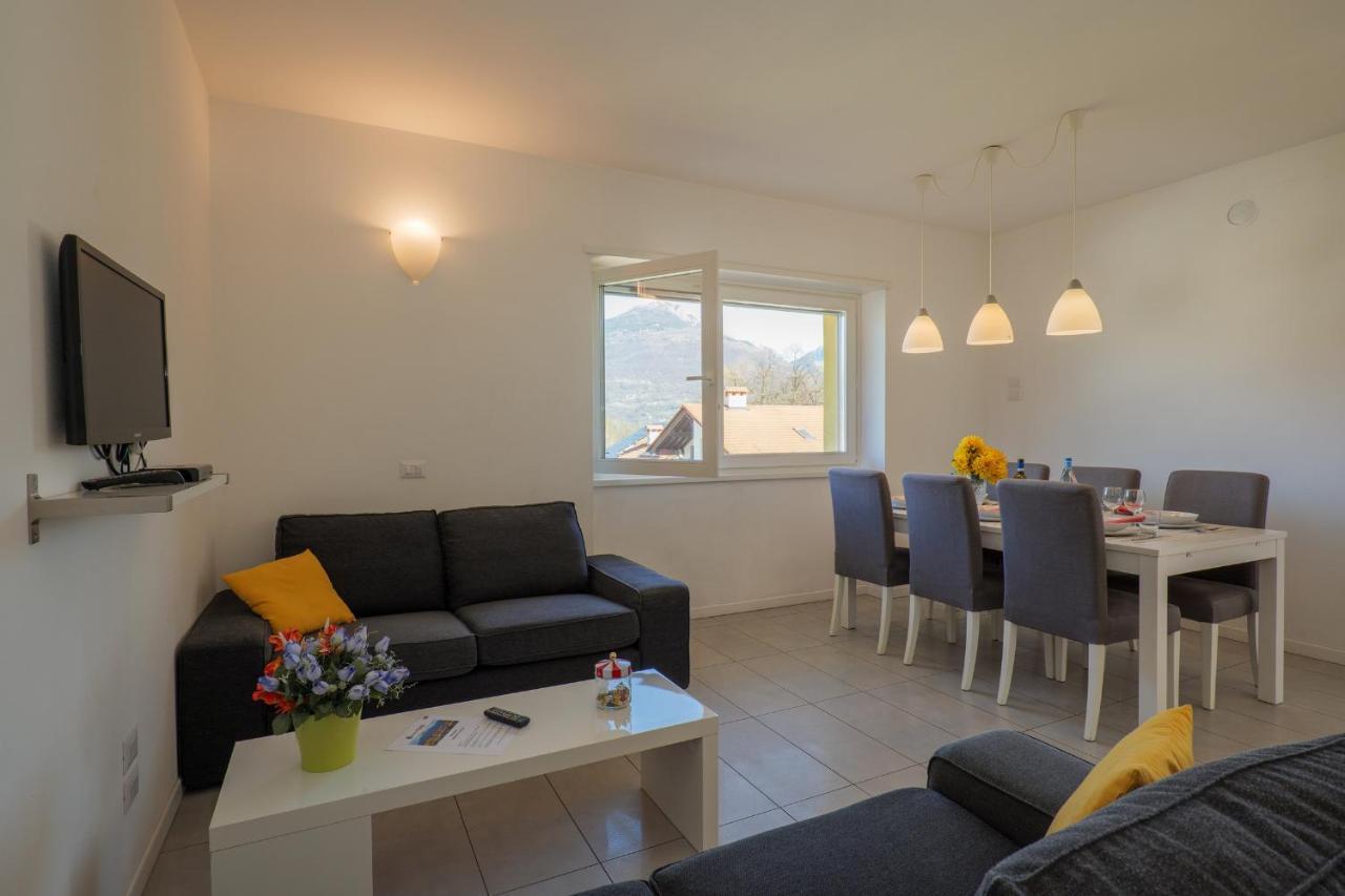 Residence Girasole Casa Gialla Коліко Екстер'єр фото